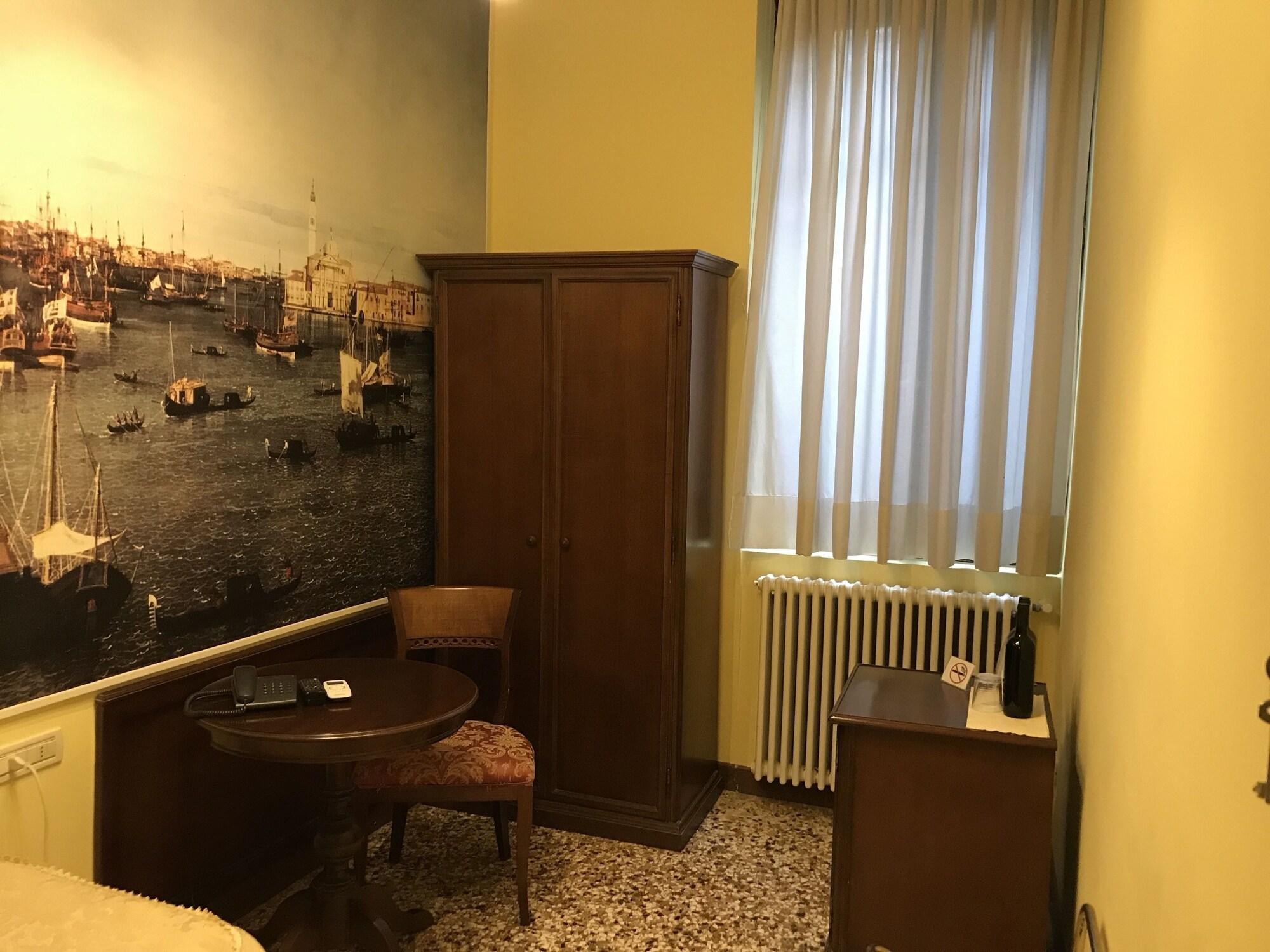 Ca' Centopietre Venedig Eksteriør billede