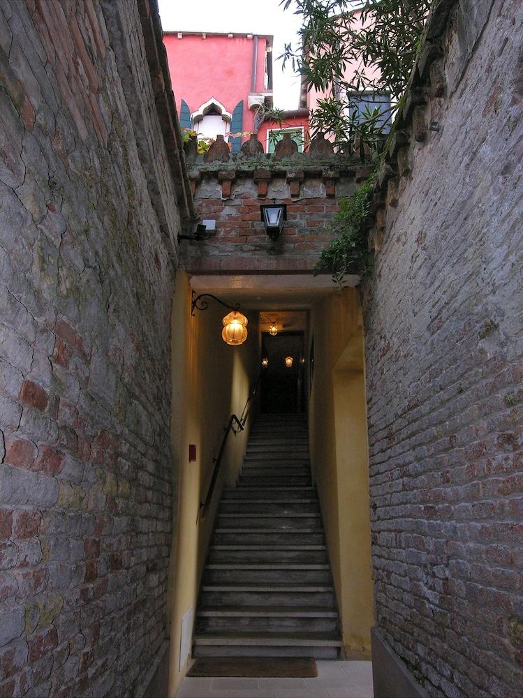 Ca' Centopietre Venedig Eksteriør billede