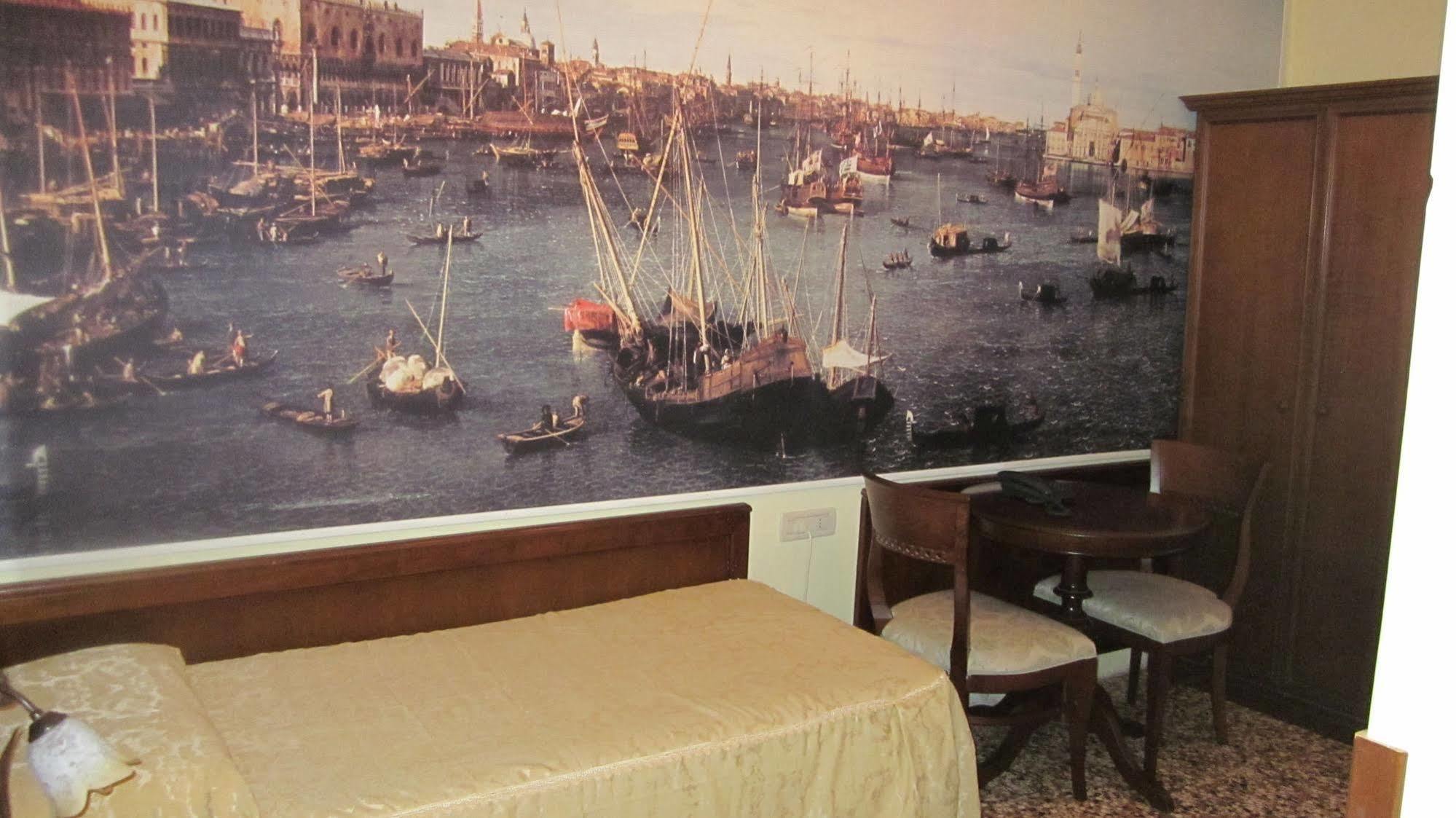 Ca' Centopietre Venedig Eksteriør billede